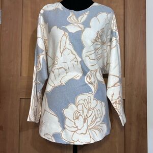 Floral Patterned Women's Sweater Blouse in Blue and Cream